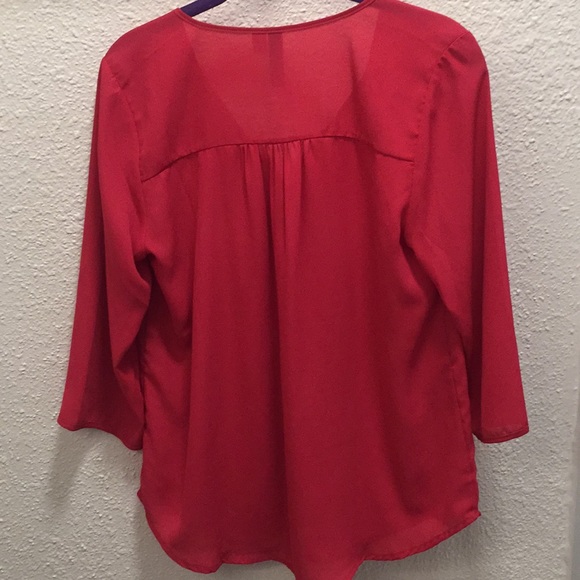 Francesca’s Button Blouse - Picture 2 of 3